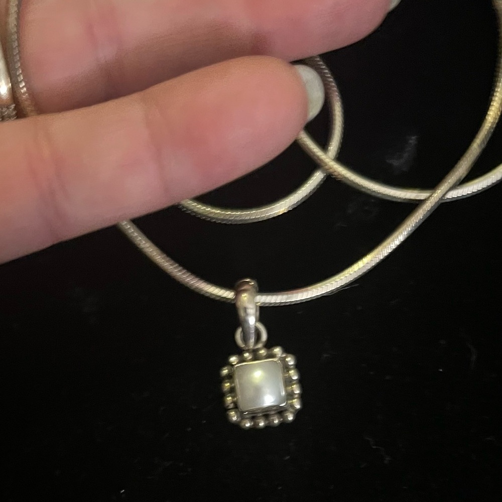 Silpada Square Pearl Pendant .925 silver. Stamped. Does Not include chain - Picture 3 of 8